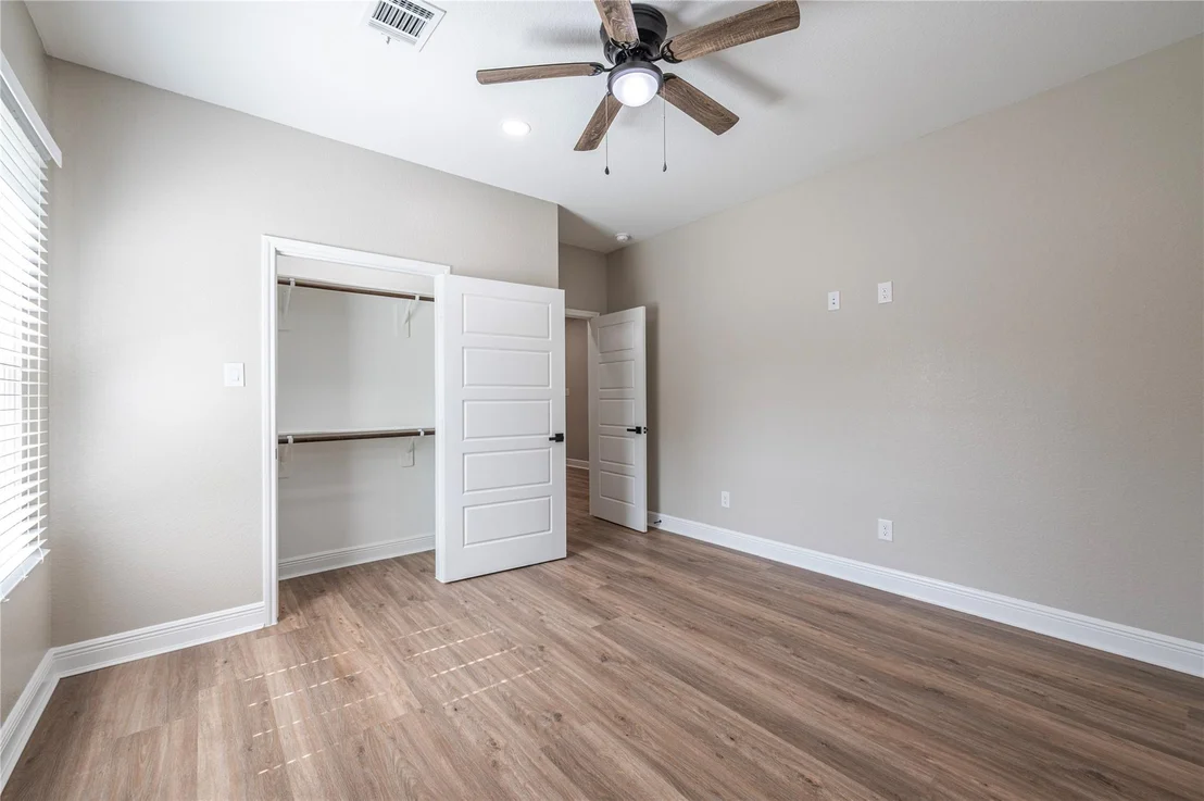 Photo of 8133 Wetherby Lane