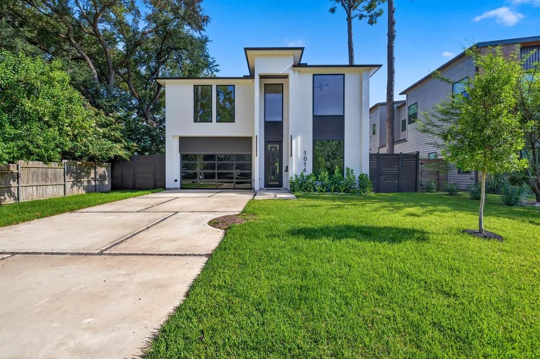 Photo of 1014 Gardenia Drive