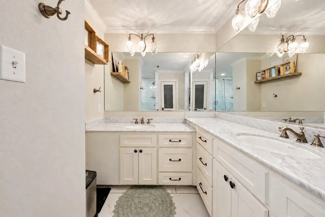 Photo of 179 Springlake Drive