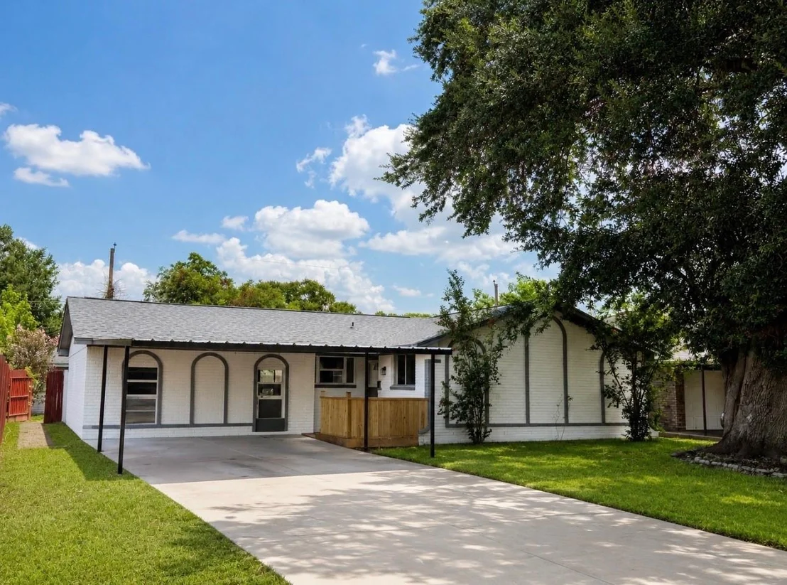 Photo of 526 Hidden Valley Drive