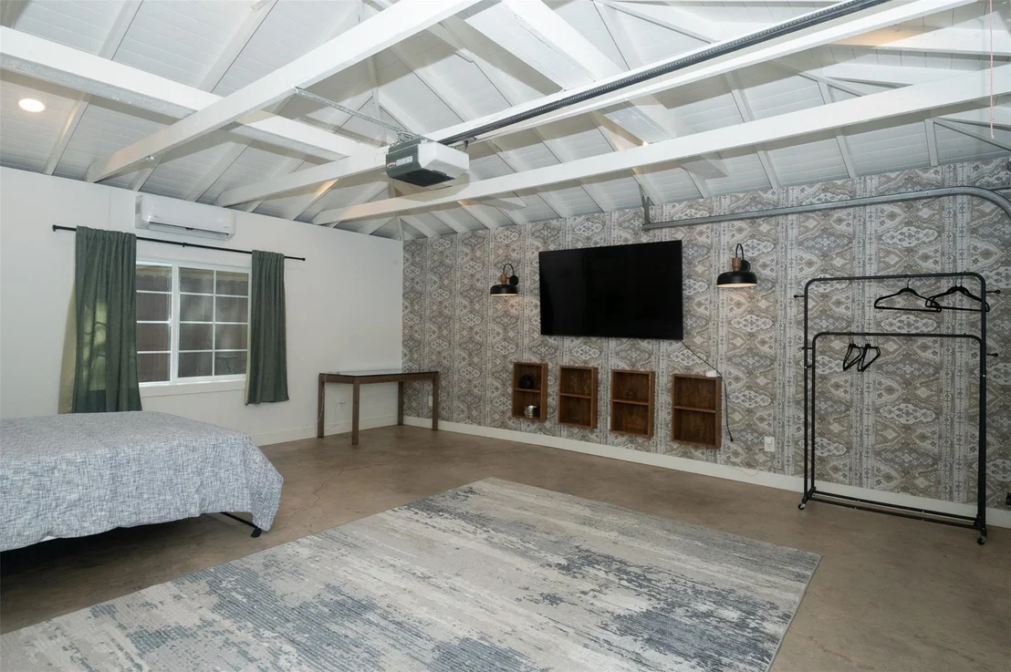 Photo of 5739 Valkeith Drive