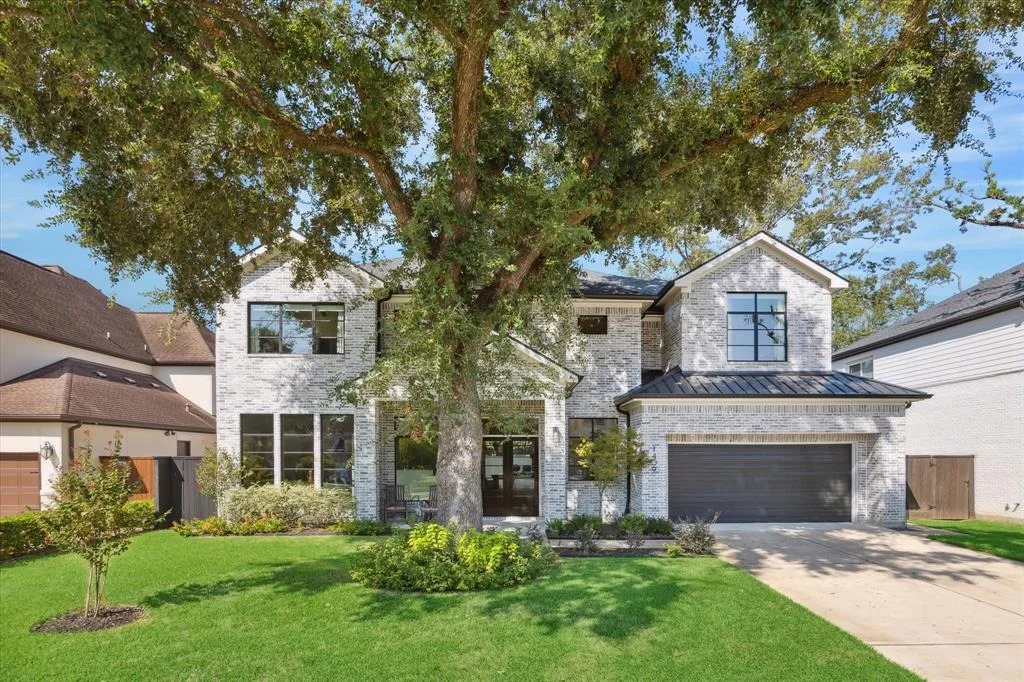 Photo of 1409 Pine Chase Drive