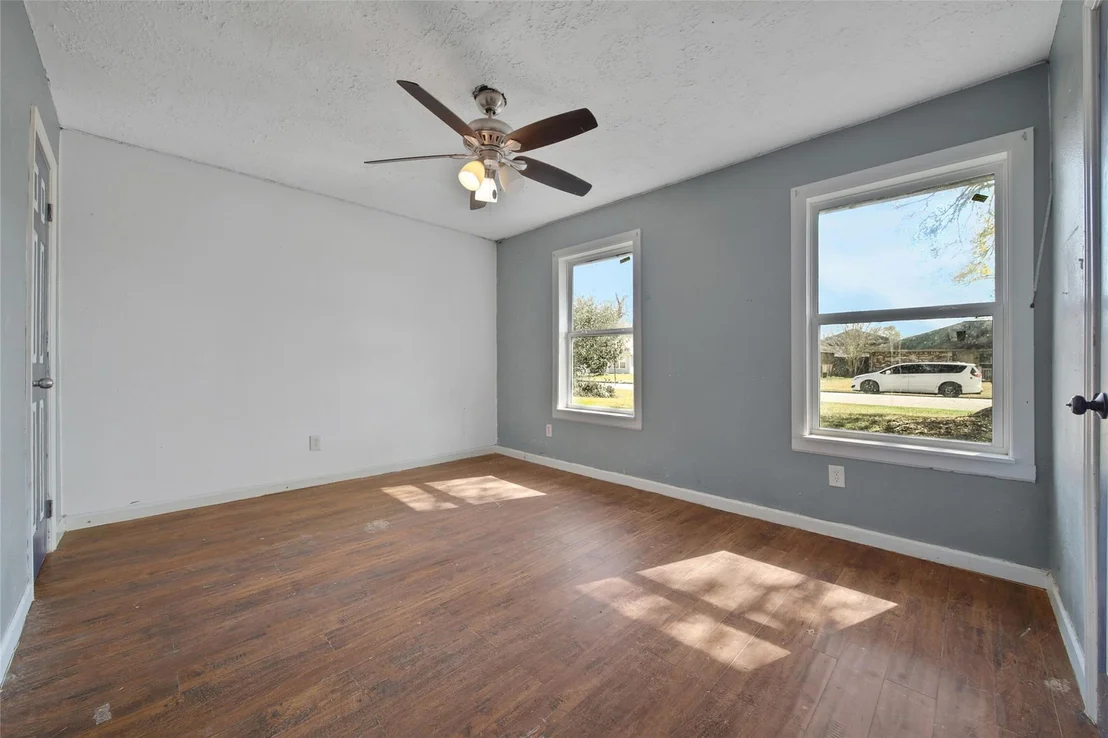 Photo of 426 N Compass Rose Circle