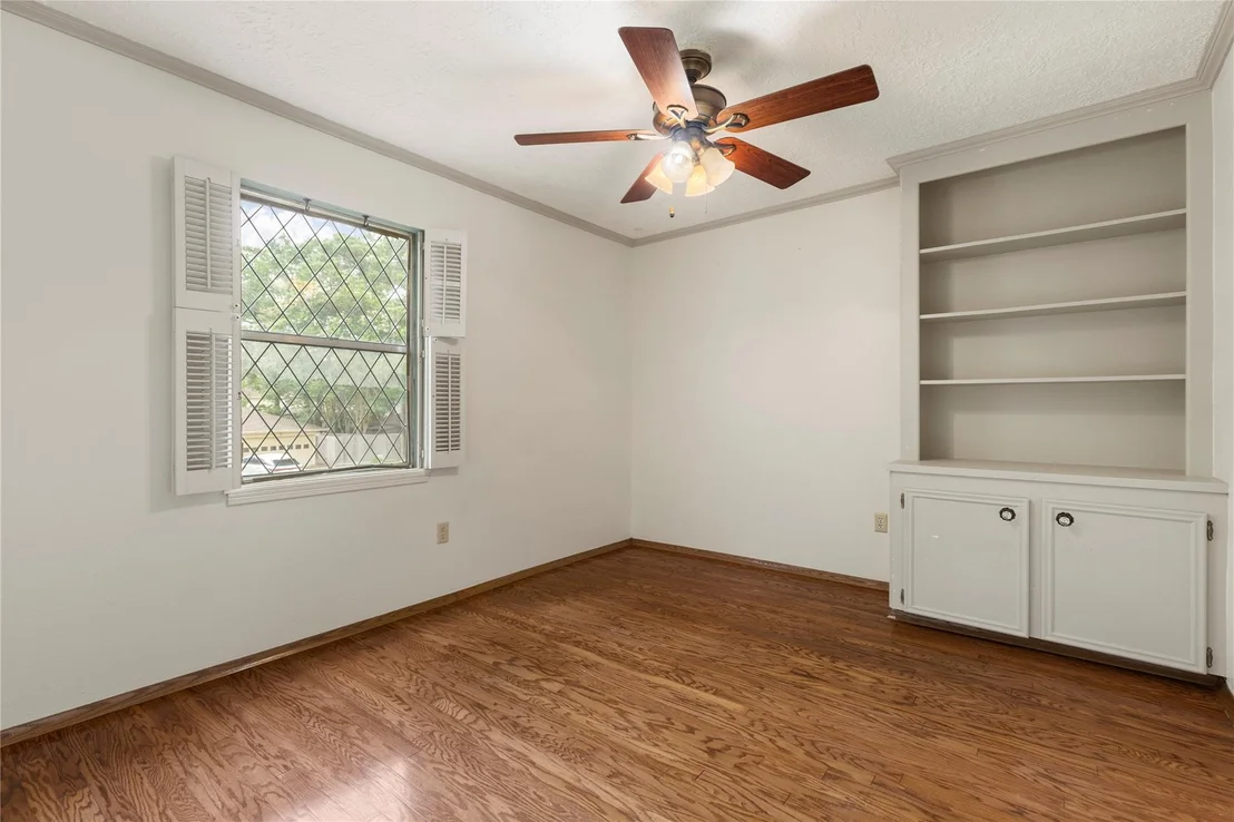 Photo of 8215 Winding Hill Lane