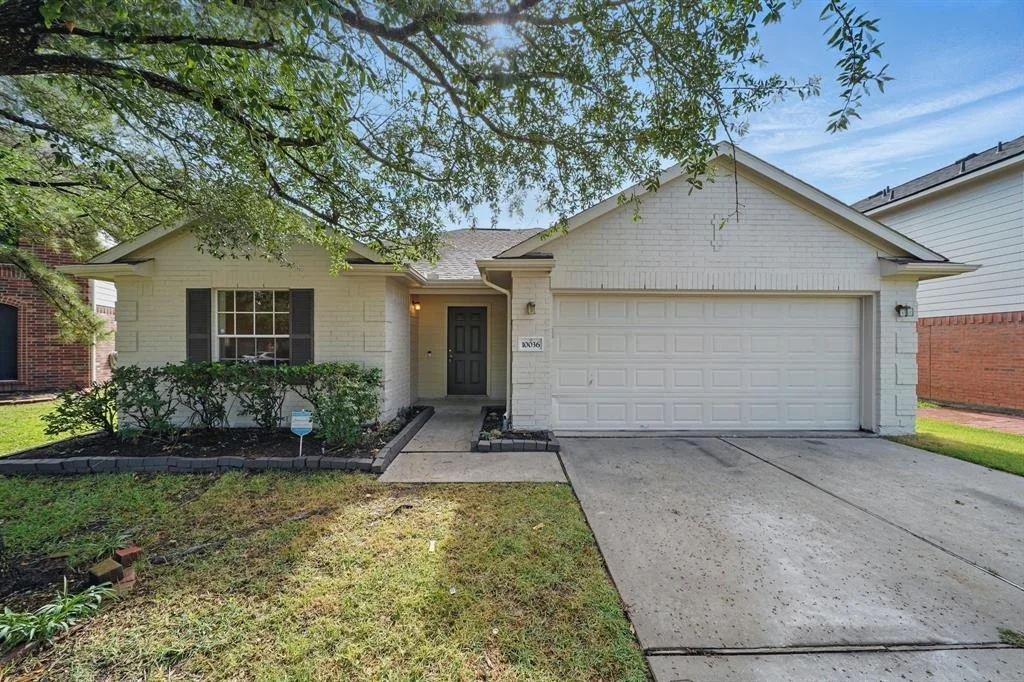 Photo of 10036 Redoak Pass Lane