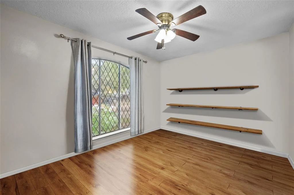 Photo of 4702 Gulfway Drive
