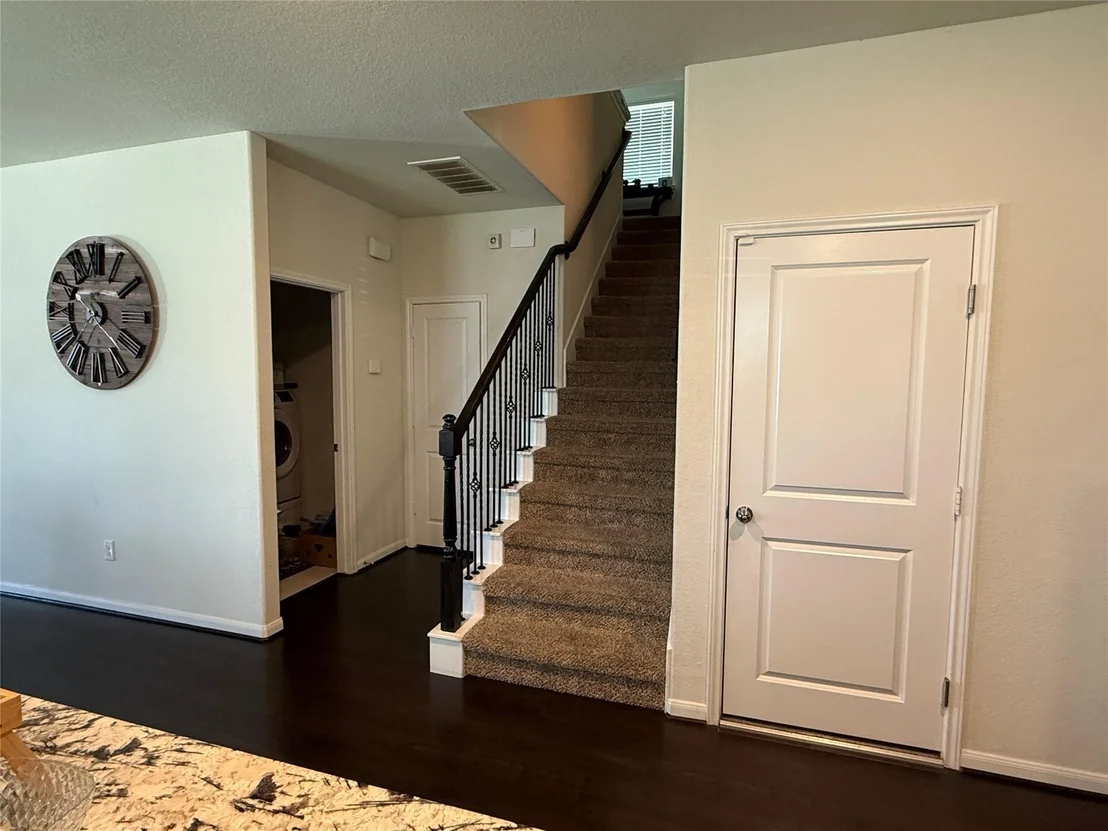 Photo of 7126 Edwanna Lane