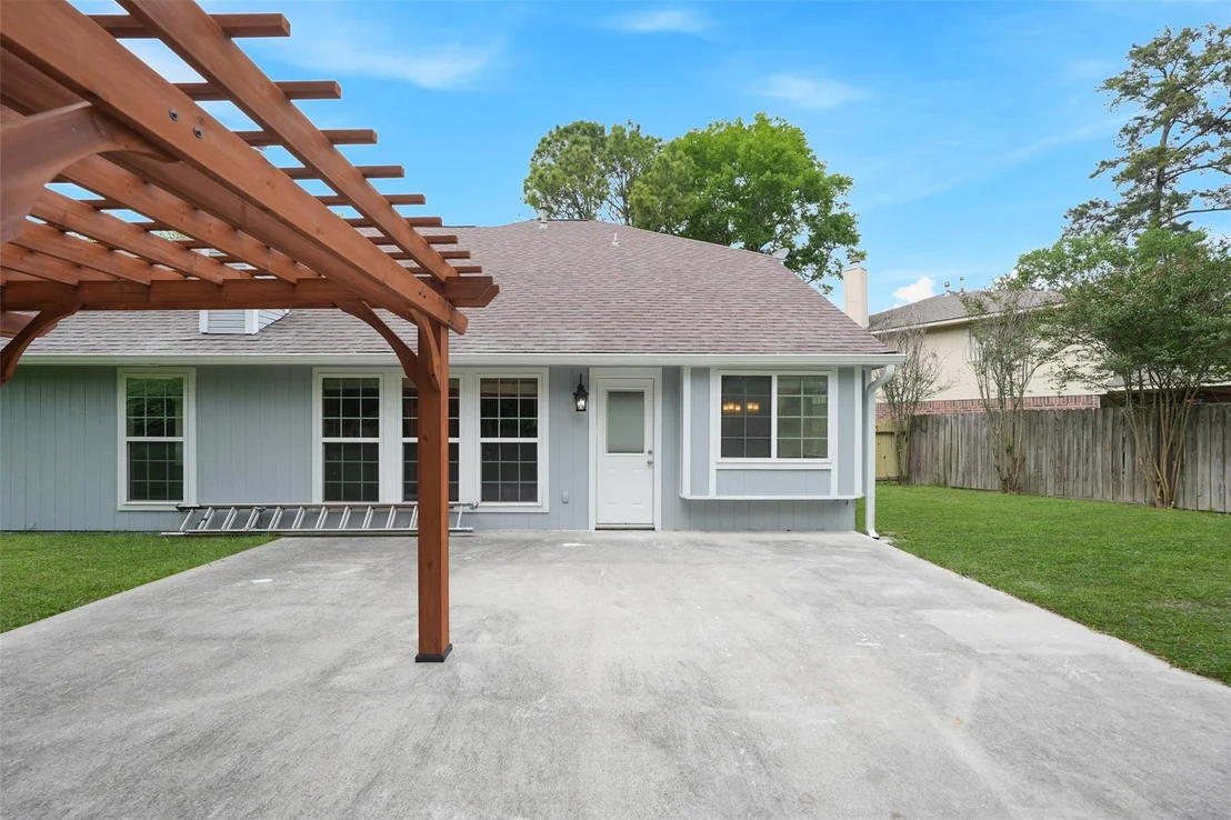 Photo of 8811 Tan Oak Circle