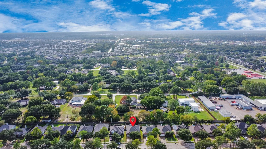Photo of 23939 River Place Drive