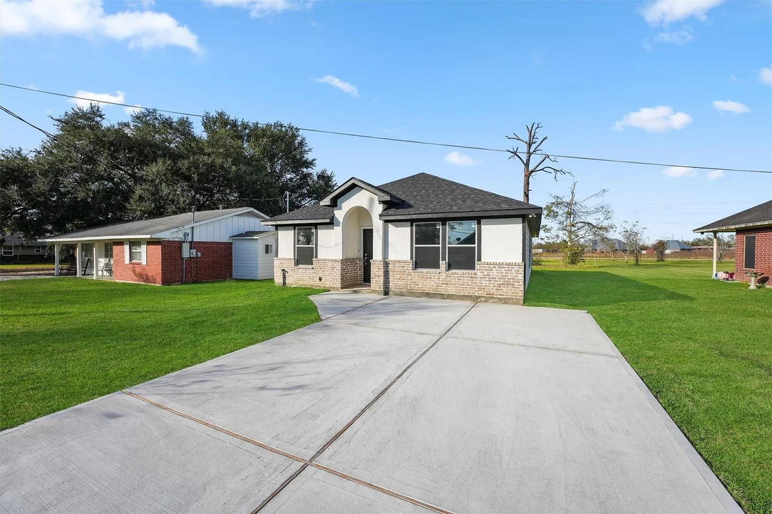 Photo of 108 Sunset Heights Avenue