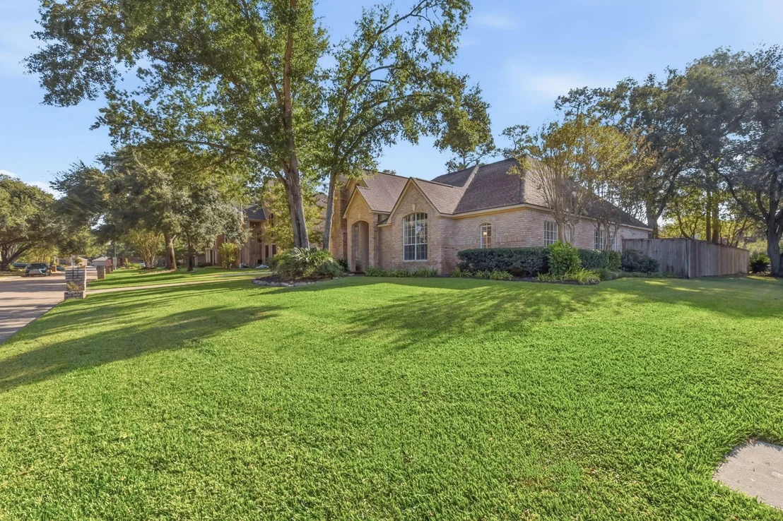 Photo of 5827 Ashmere Lane