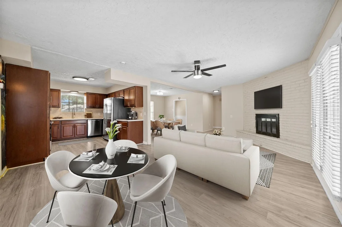 Photo of 5826 Spruce Forest Drive