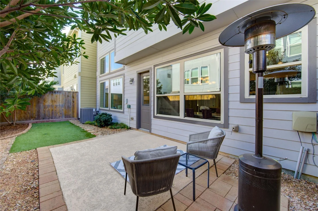 Photo of 8812 Narrow Leaf Street
