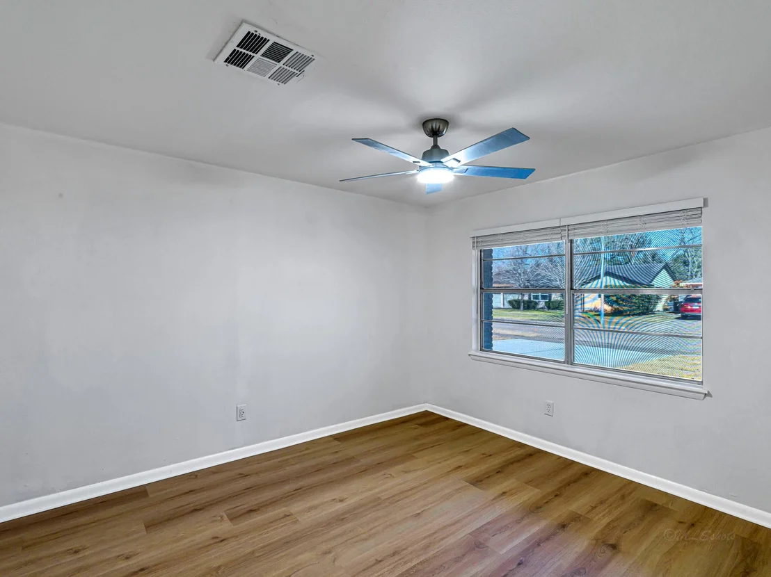Photo of 5619 Effingham Drive