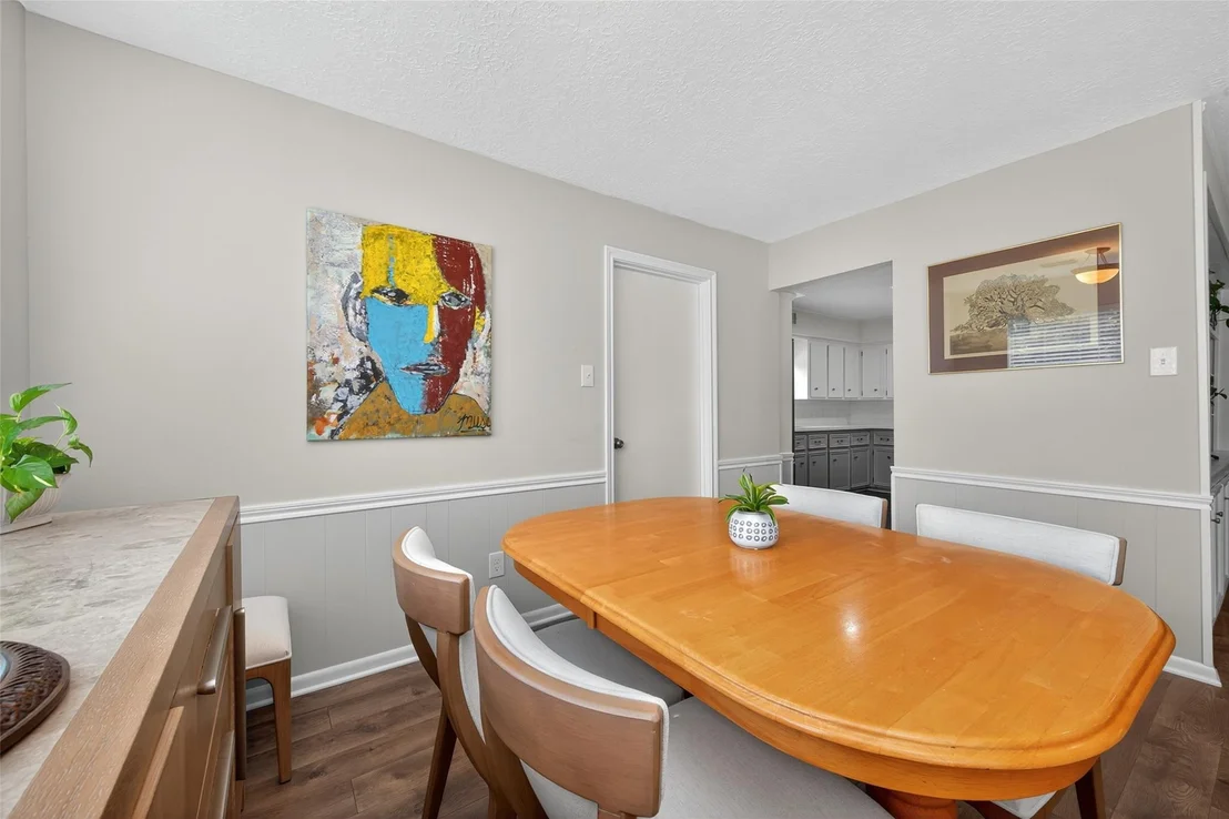 Photo of 105 Glenmora Court
