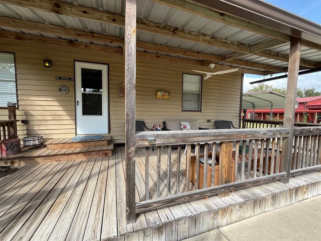 Photo of 302 Oak Hill Drive