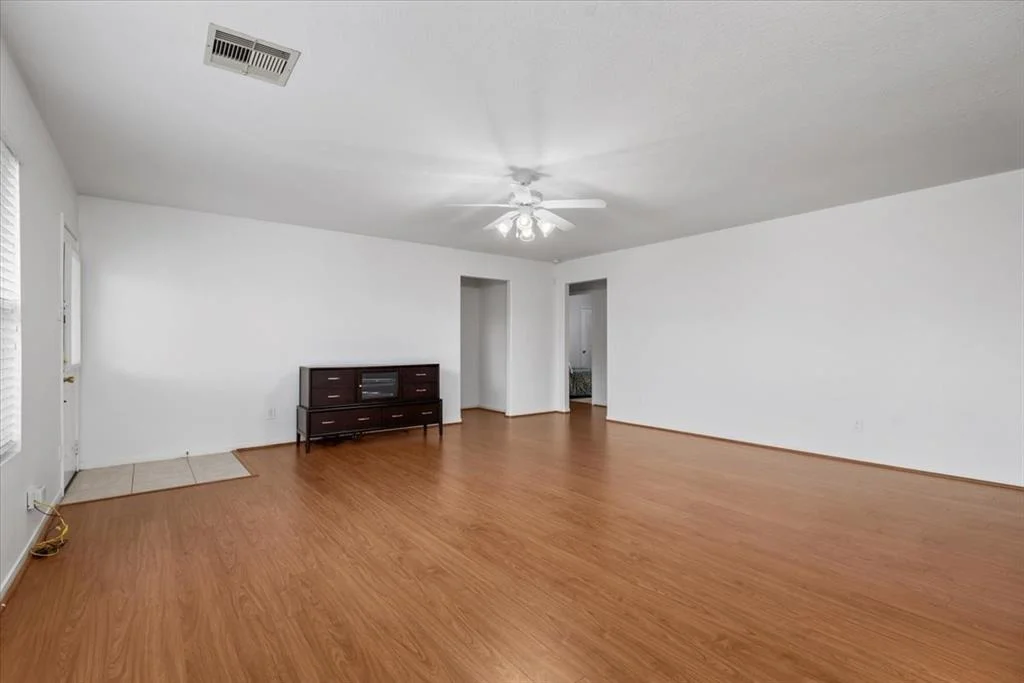 Photo of 14203 Old Dock Lane
