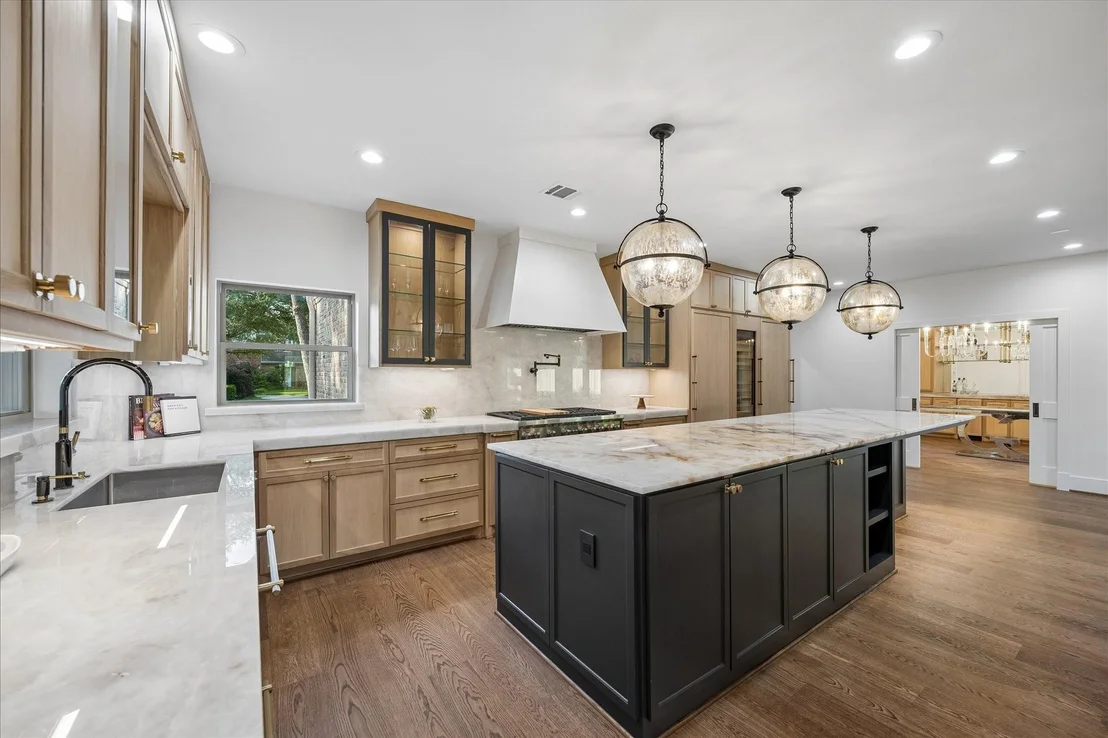 Photo of 620 Stoneleigh Drive