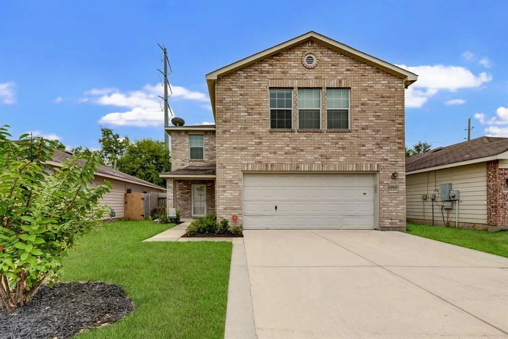 Photo of 5223 Roth Forest Lane