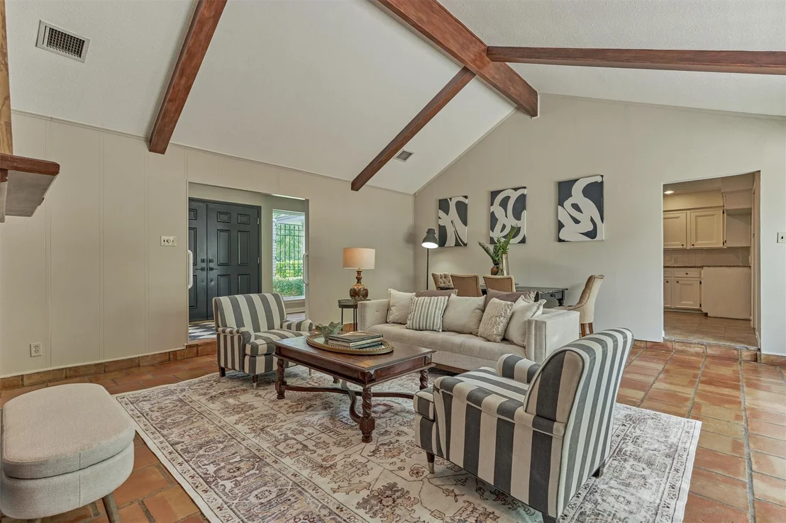 Photo of 6326 Craigway Road