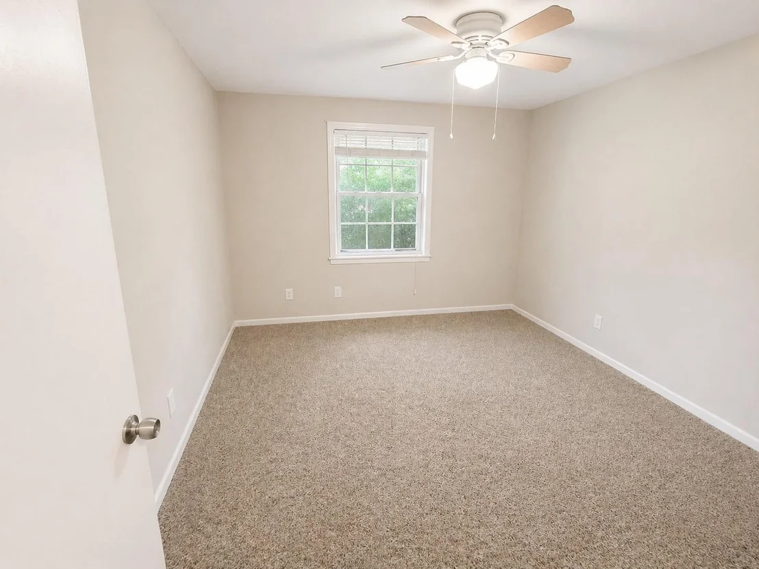 Photo of 1805 Lavonia Lane