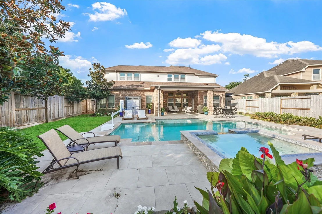 Photo of 8206 Caroline Ridge Drive