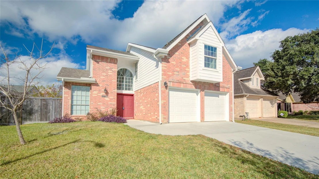 Photo of 4427 Waterfall Way