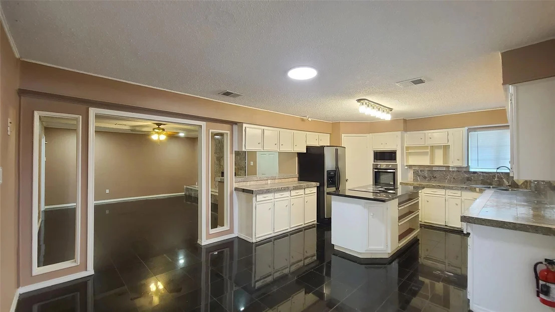 Photo of 902 Ashford Parkway