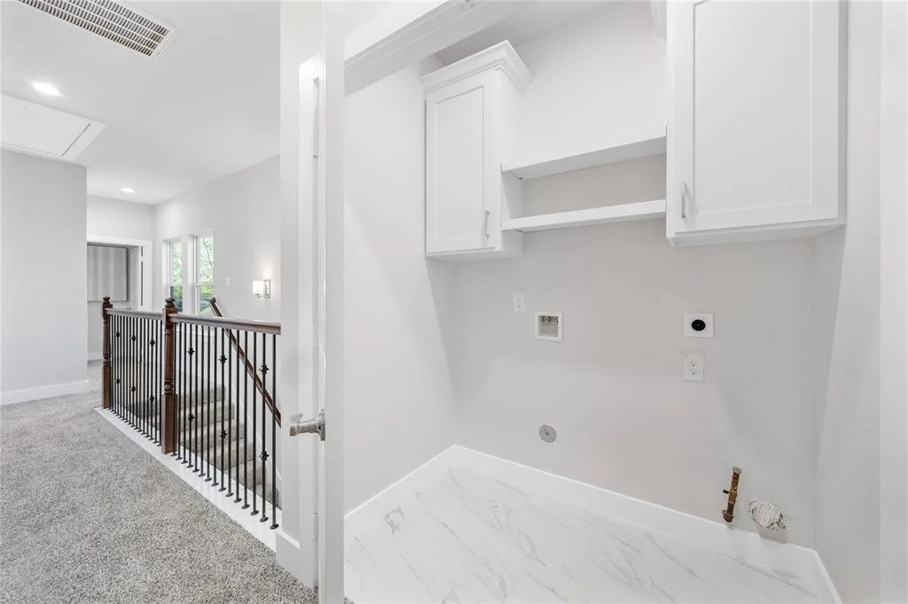 Photo of 6218 Carver Road