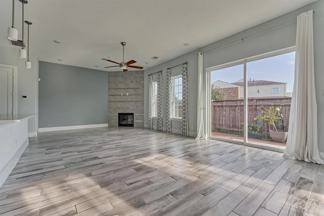 Photo of 2113 Solstice Boulevard