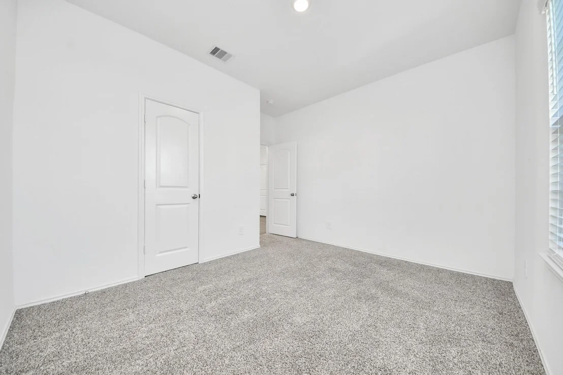 Photo of 5122 Hedgerose Lane