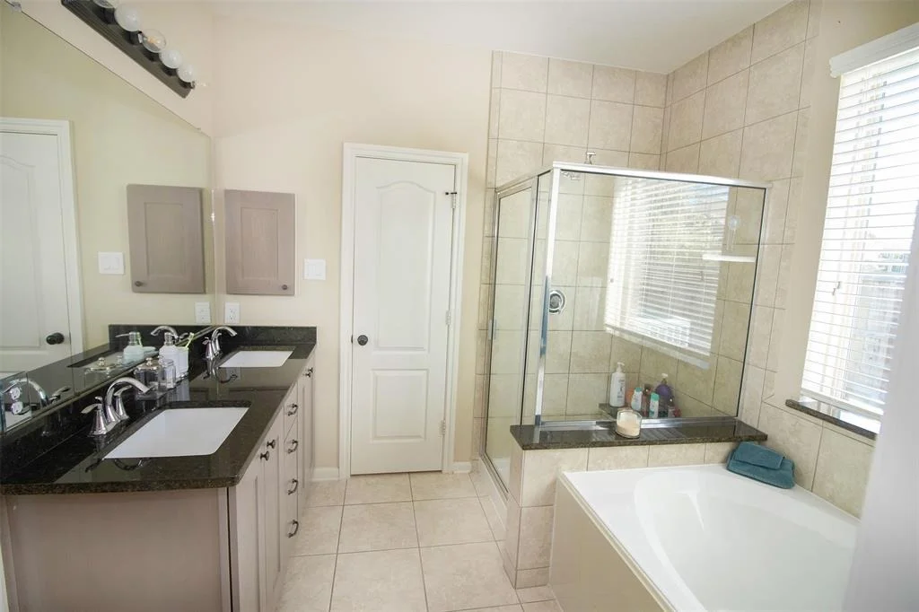 Photo of 4947 Ginger Bluff Trail