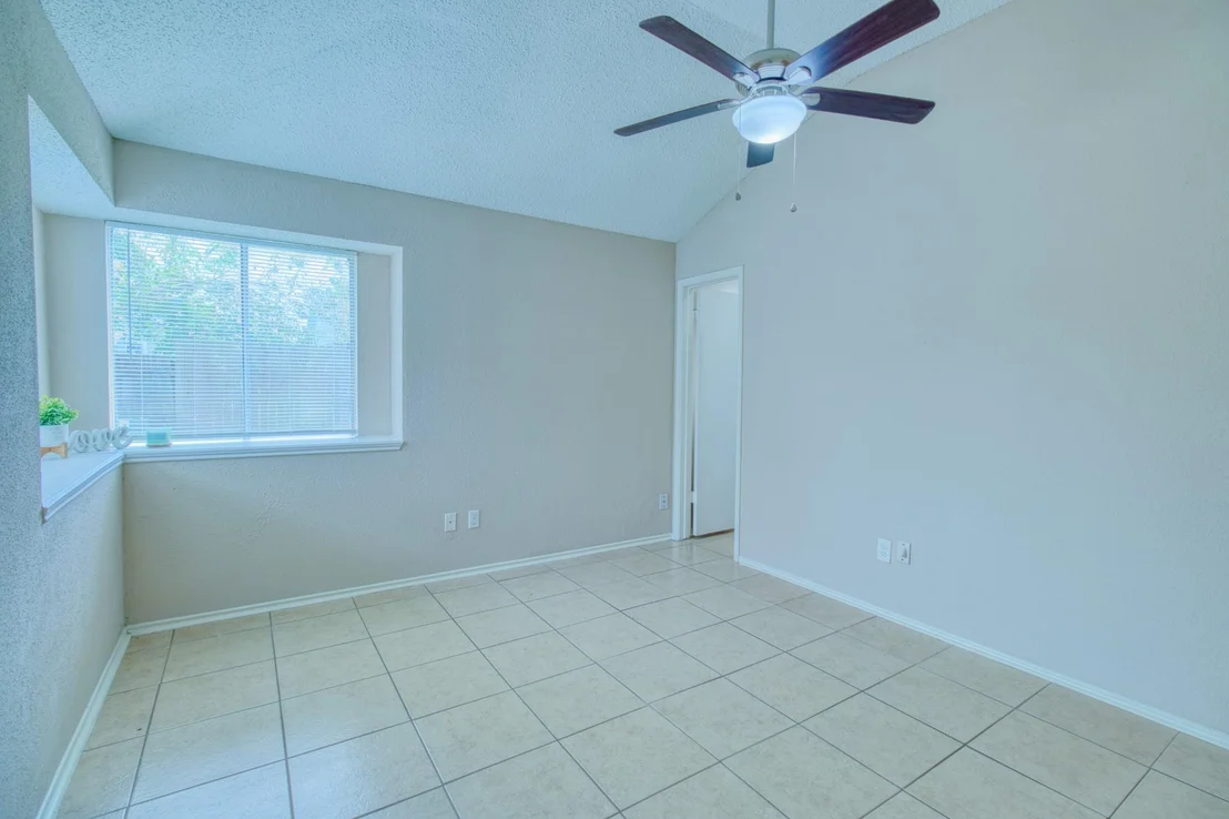 Photo of 5619 Gineridge Drive