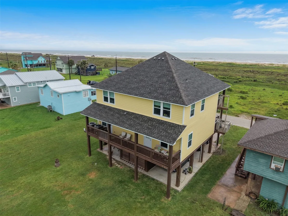Photo of 521 Beachfront Drive