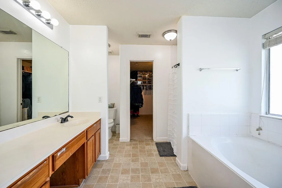 Photo of 2534 Halstead Drive