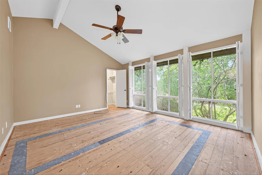 Photo of 219 Cardinal Drive