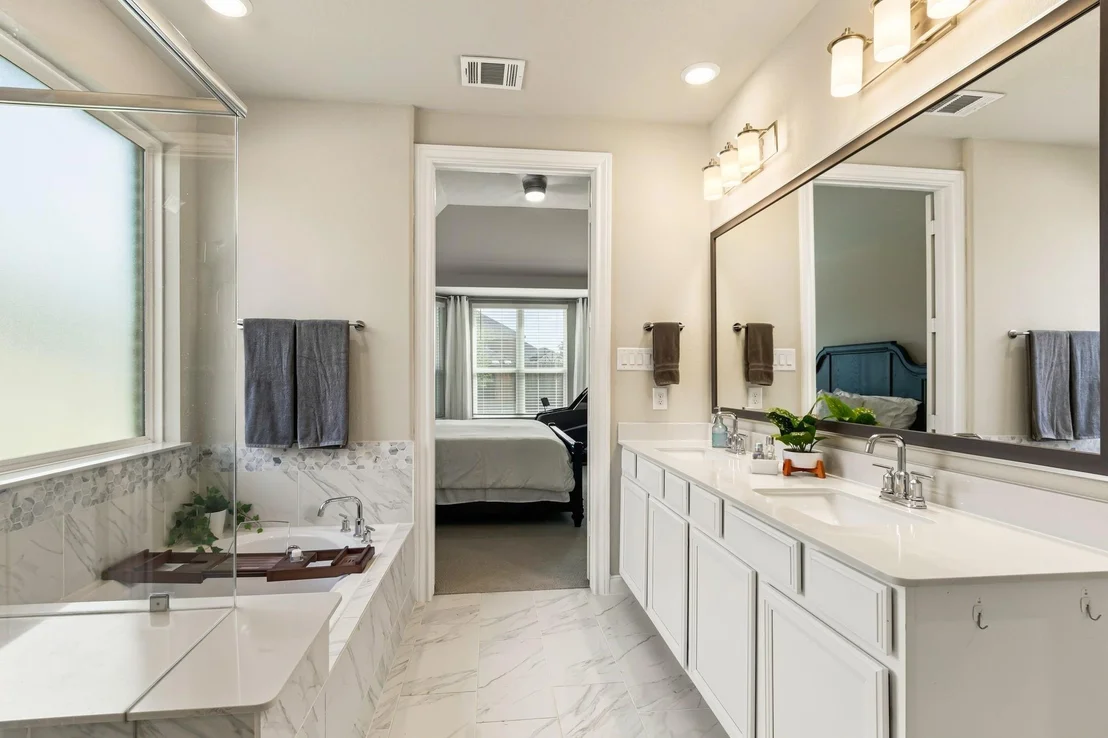 Photo of 7050 Lauren Oak Drive