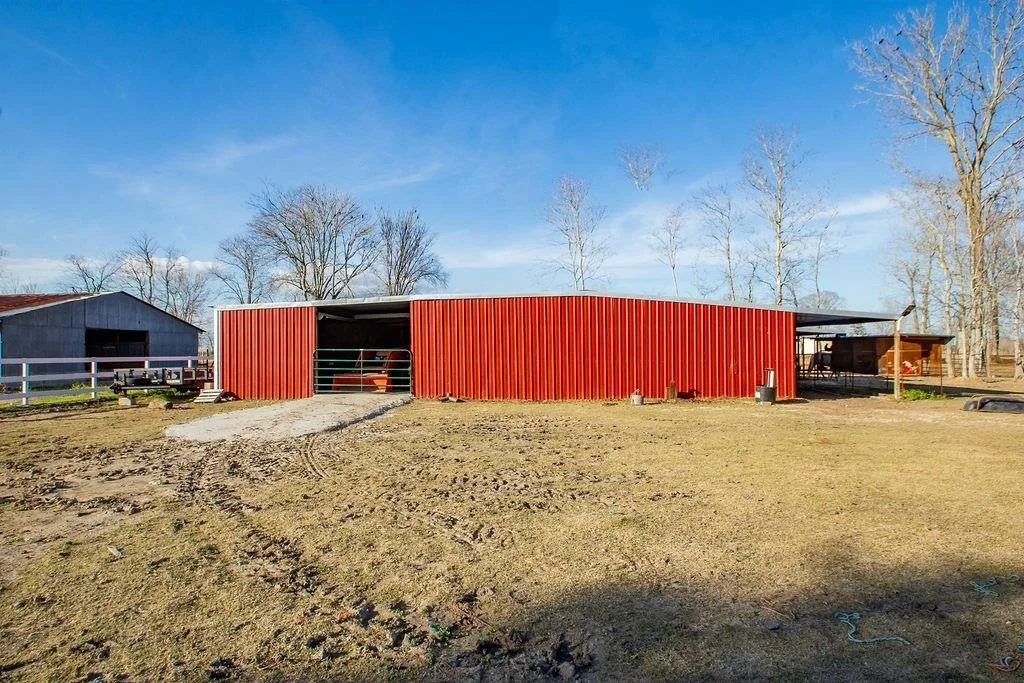 Photo of 2827 Louis Road
