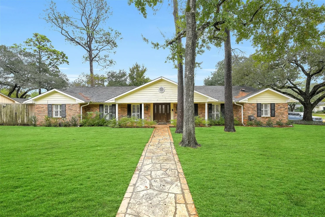 Photo of 10635 N Evers Park Park
