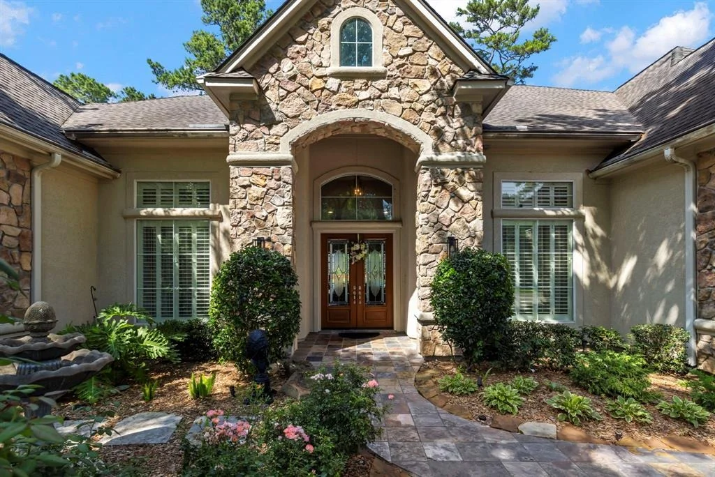 Photo of 14 Snow Pond Place