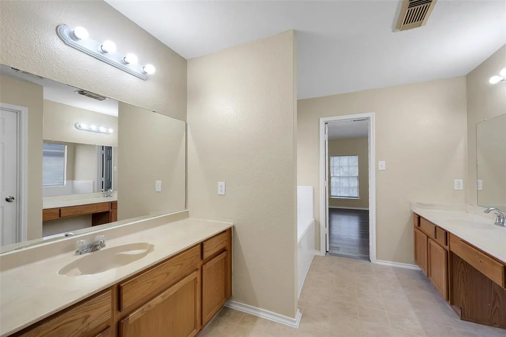 Photo of 6035 Fallmont Drive