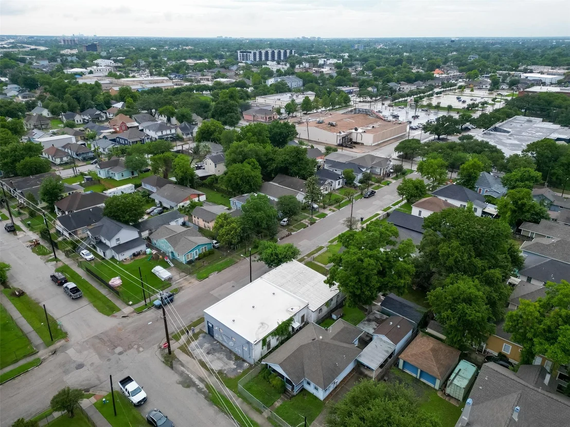 Photo of 2102 Common Street
