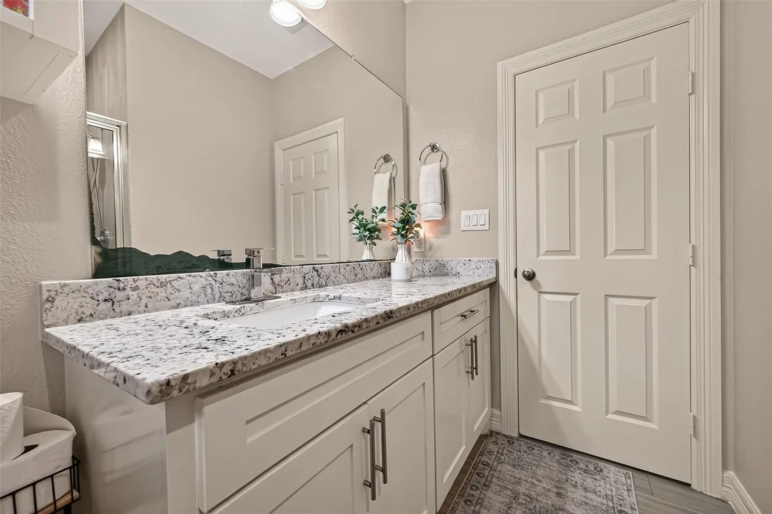 Photo of 709 Coen Road