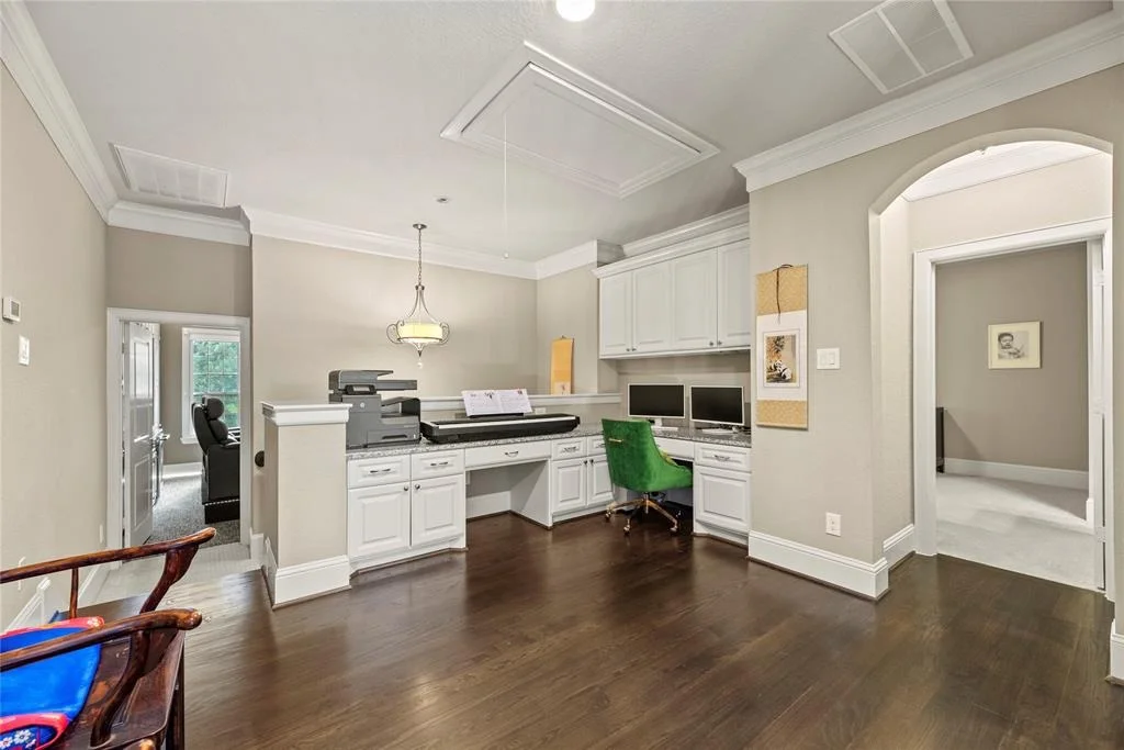 Photo of 1502 Hillendahl Boulevard