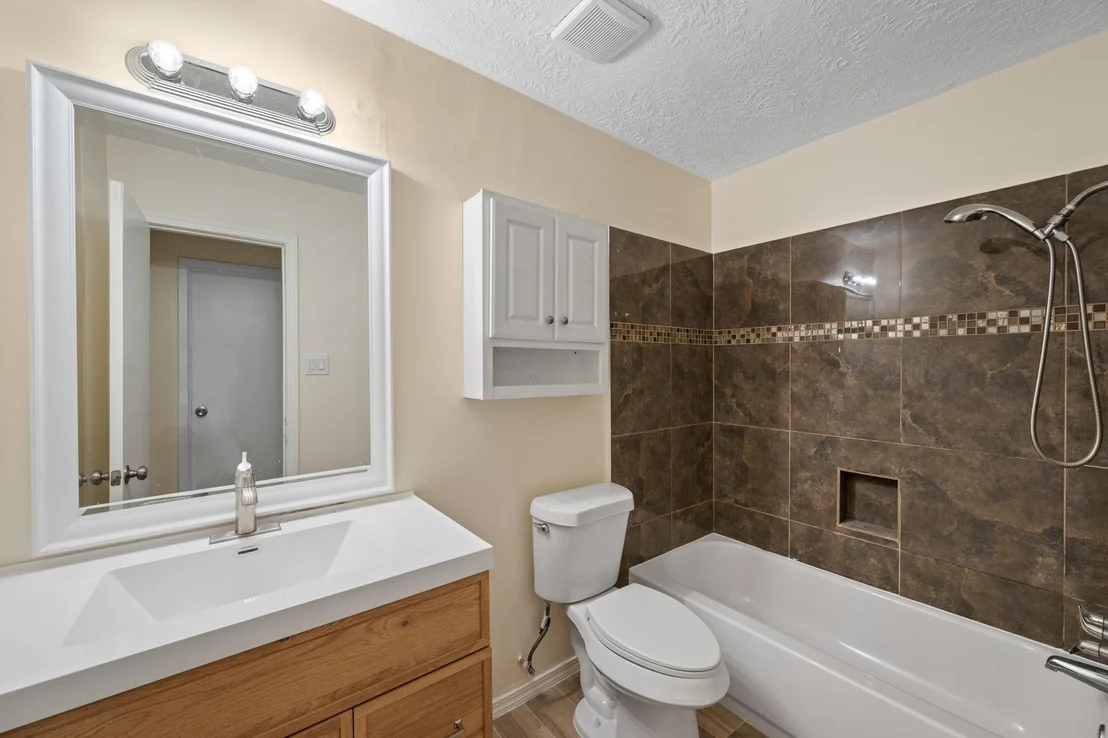 Photo of 11023 Maple Rock Drive
