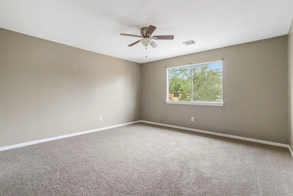Photo of 5923 Silent Oaks Drive