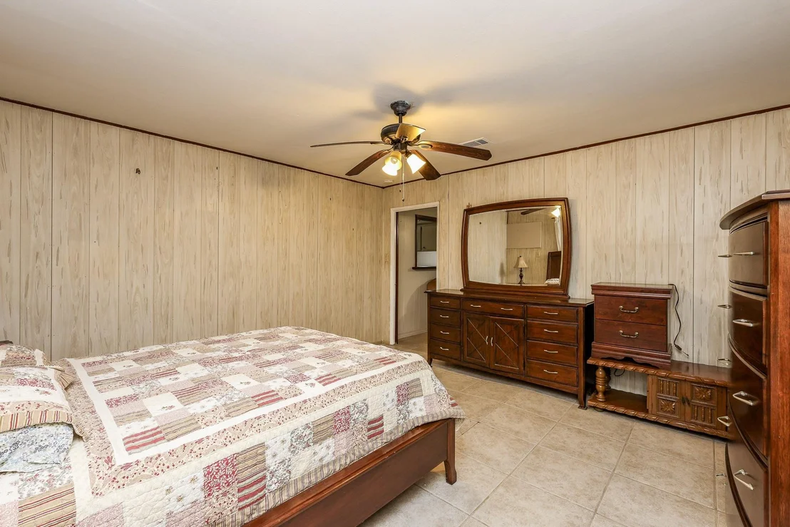 Photo of 6834 Hendon Lane