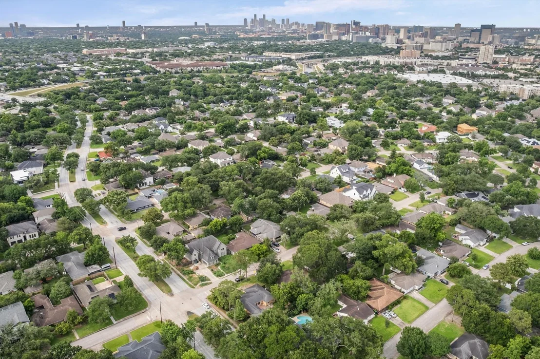 Photo of 3123 Broadmead Drive