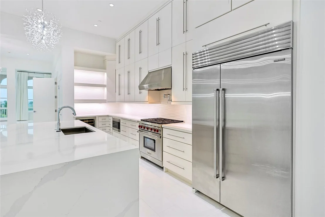 Photo of 2425 E Seaside Drive