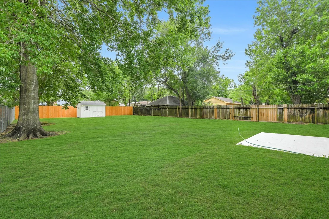 Photo of 8333 Lanham Lane